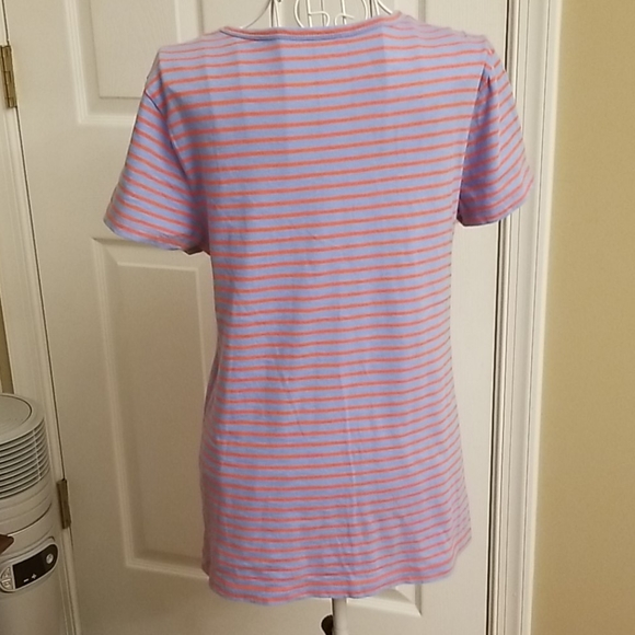 $5 ITEM. J. Crew tshirt. MUST BUNDLE WITH TWO OTHER ITEMS - Picture 4 of 6